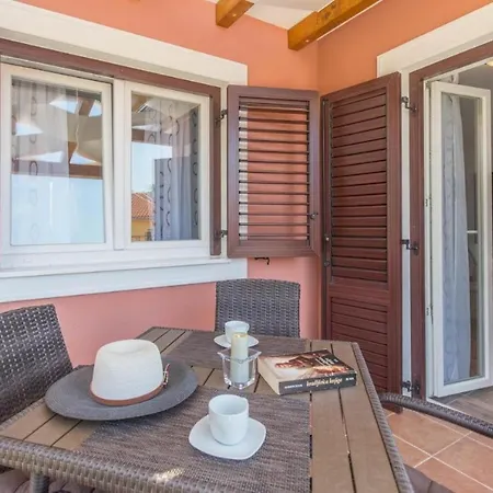 Edi Premium Grey Appartement *