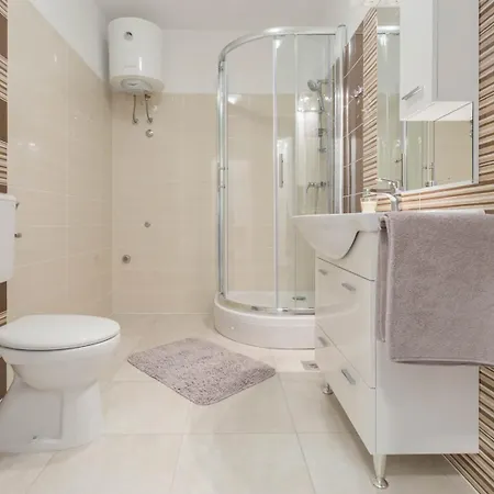 Appartement Edi Premium Grey Funtana