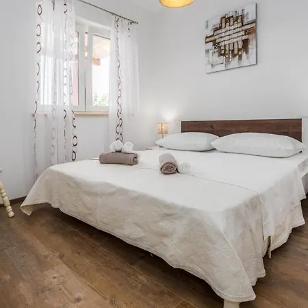Apartment Edi Premium Grey
