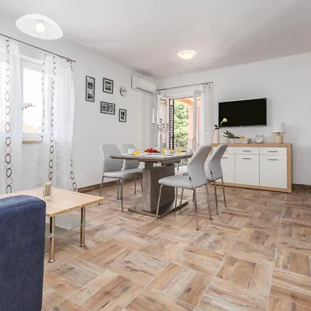 Edi Premium Grey Apartment *
